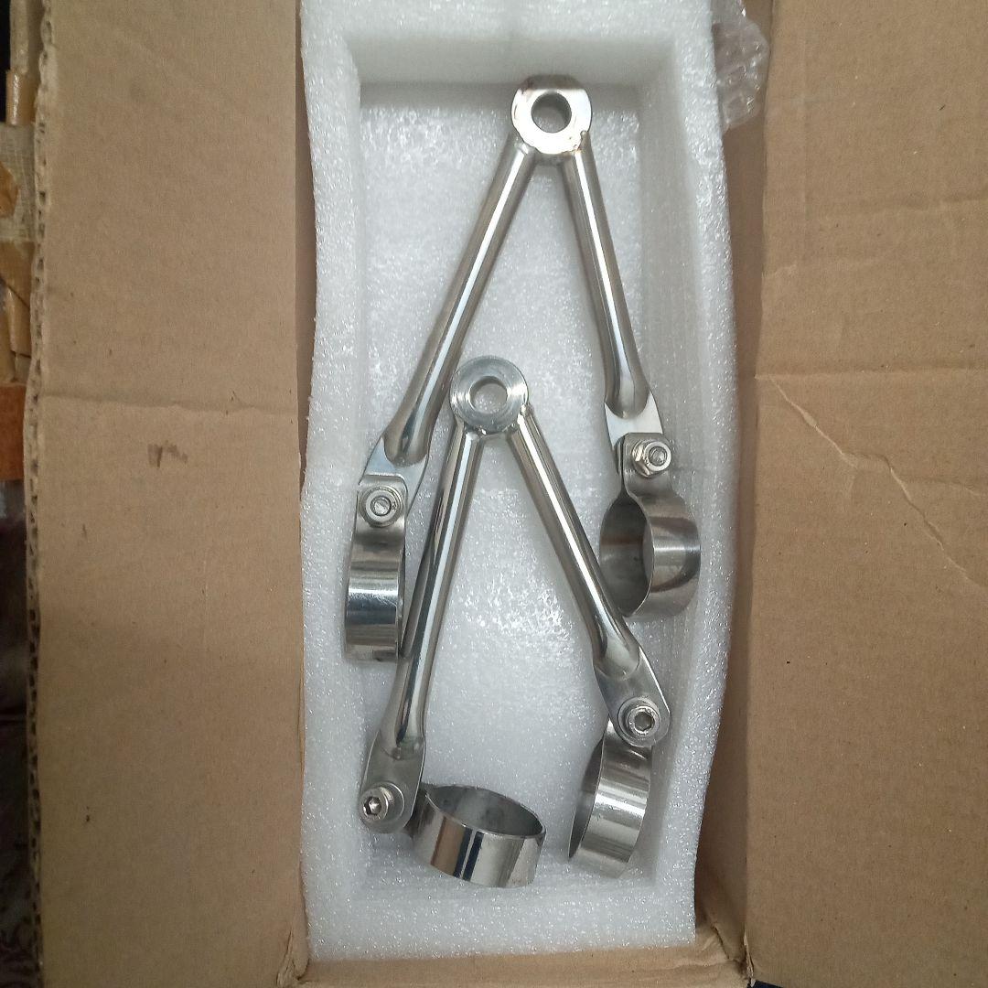 W600 ライトステー　クランプパーツ