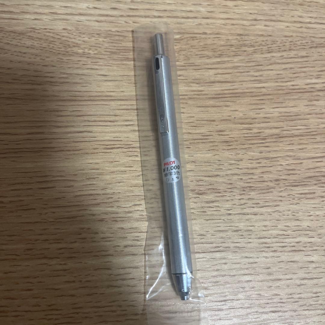 新品未使用　PILOT ストライプ 3色ボールペン 廃盤 3本セット