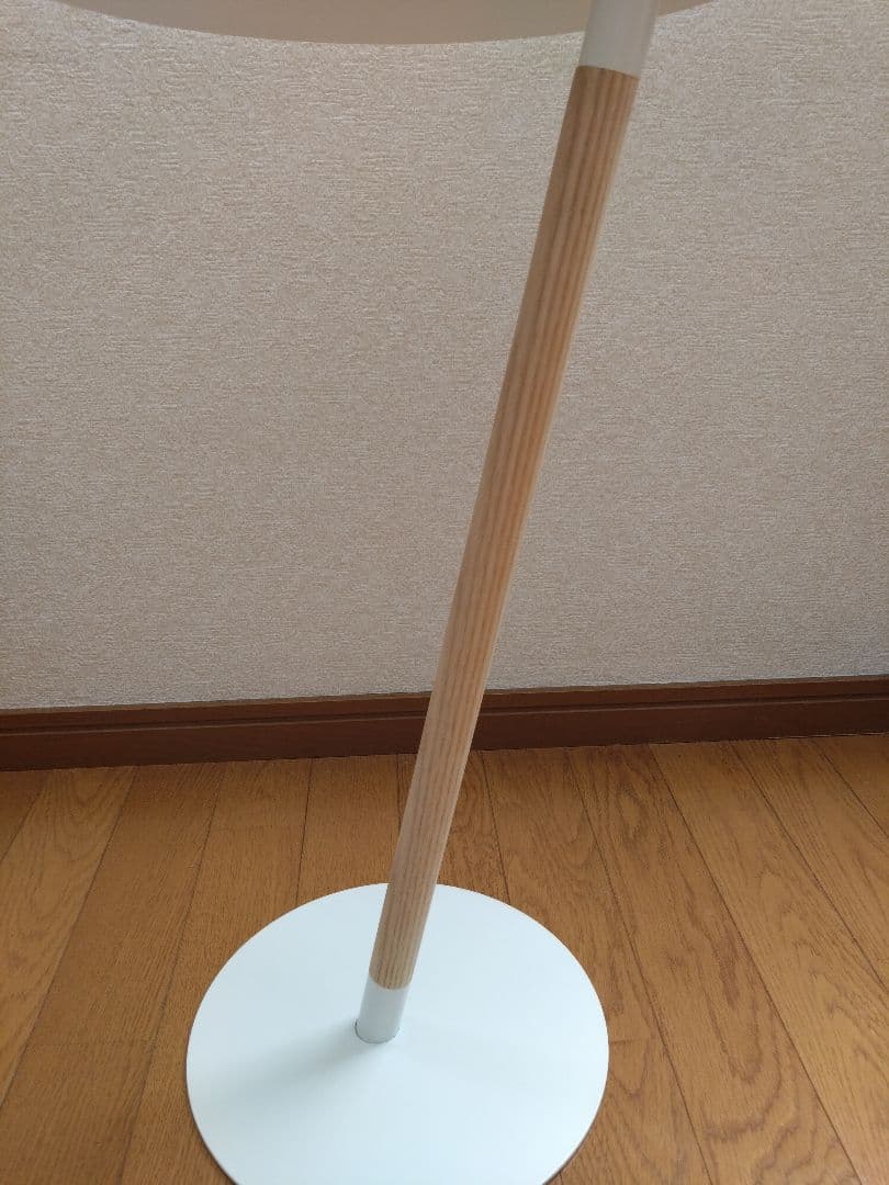 DUENDE チューブ&ロッド サイドテーブル ホワイト