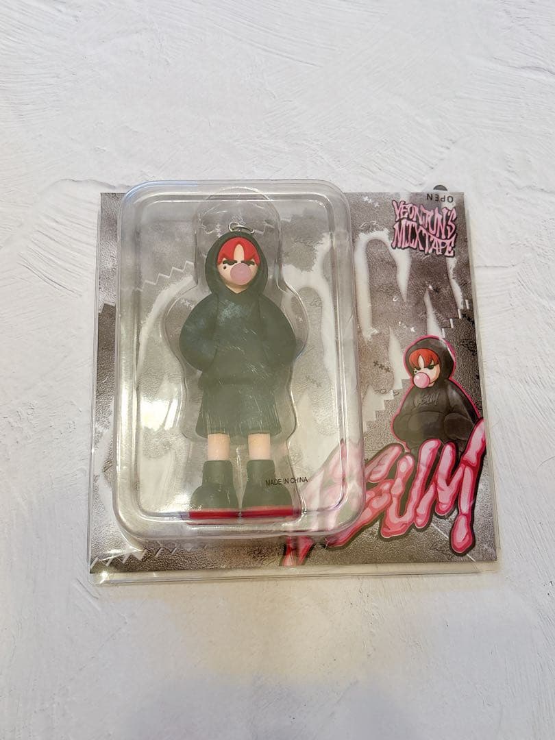 TXT ヨンジュン GGUM フィギュア キーホルダー アルバム