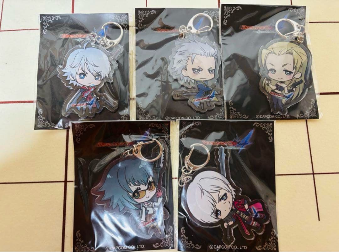 【希少】デビルメイクライ アクリルキーホルダー5個セット