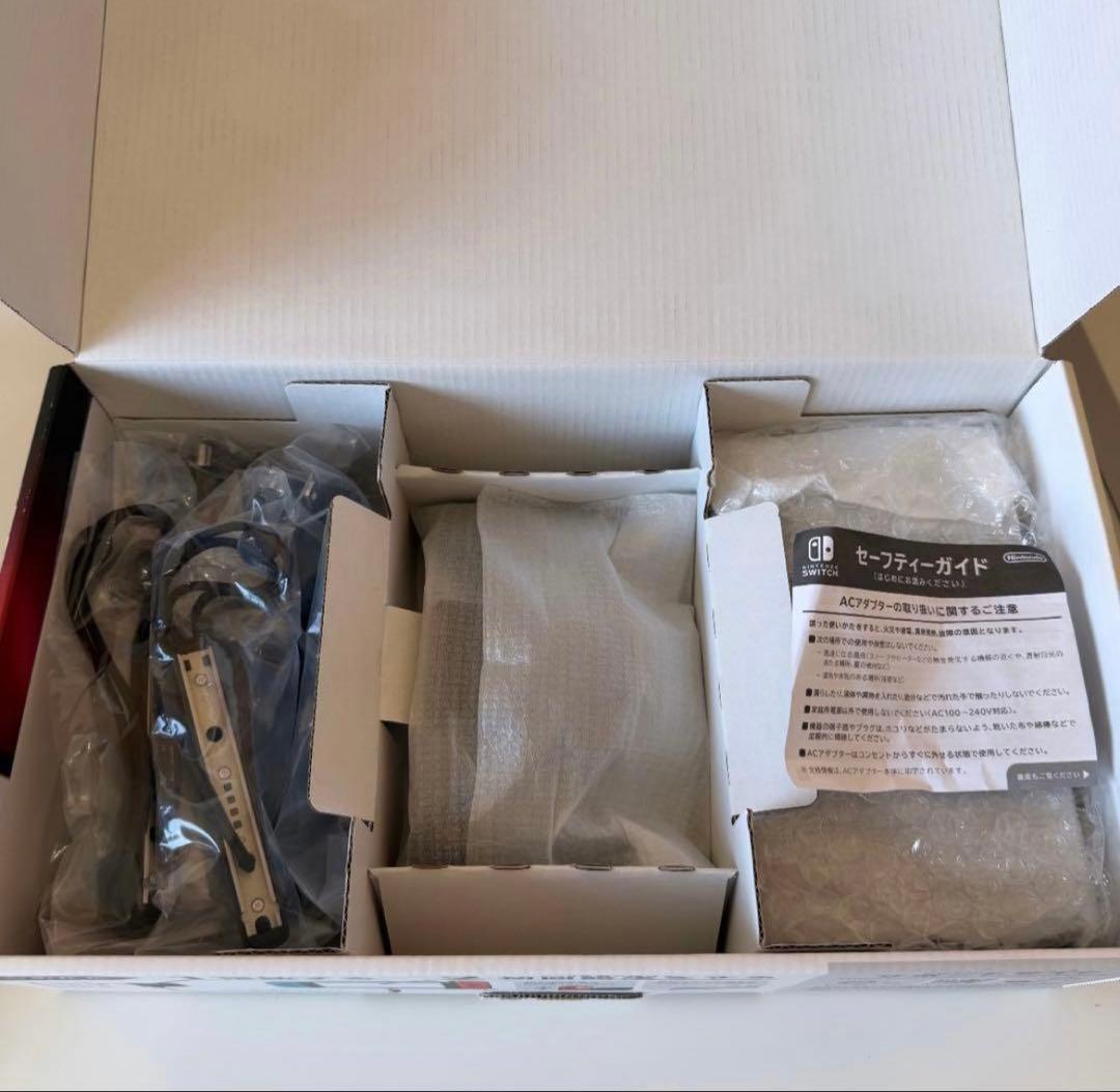 Nintendo Switch本体　純正ケース付き