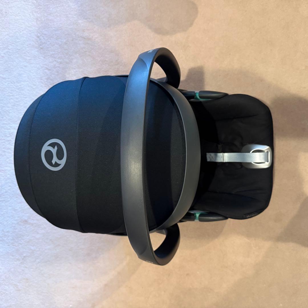 サイベックスクラウドZ2 i-SIZE＋ベースT メリオシリーズ　アダプターつき