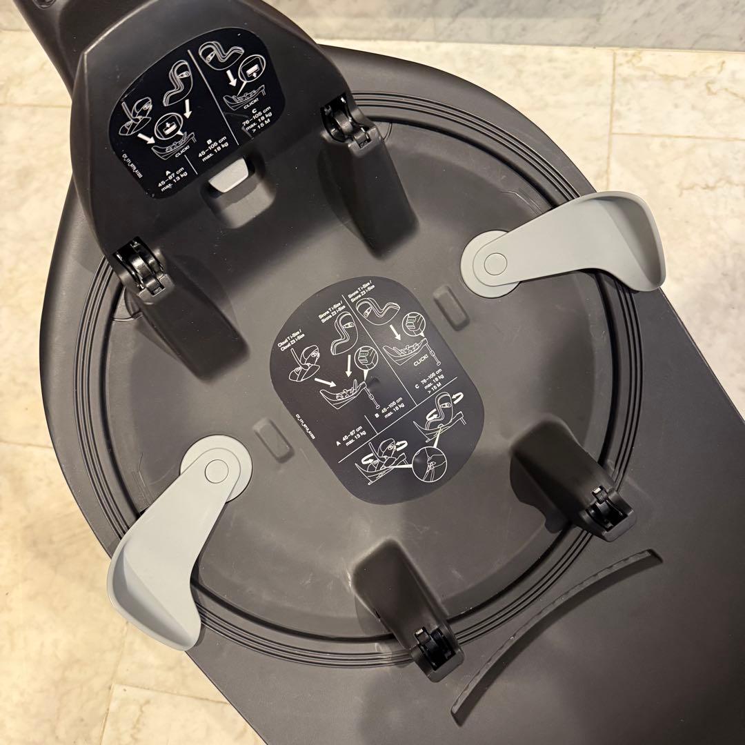 サイベックスクラウドZ2 i-SIZE＋ベースT メリオシリーズ　アダプターつき