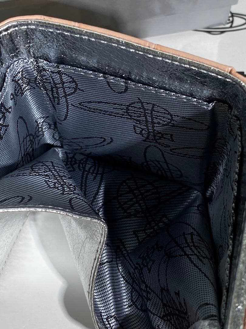 Vivienne Westwoodヴィヴィアン ピンク 三つ折り財布