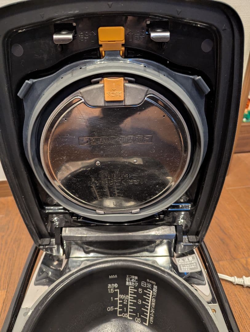 zojirushi NW- AT10 極め炊き　圧力IH炊飯ジャー　南部鉄器