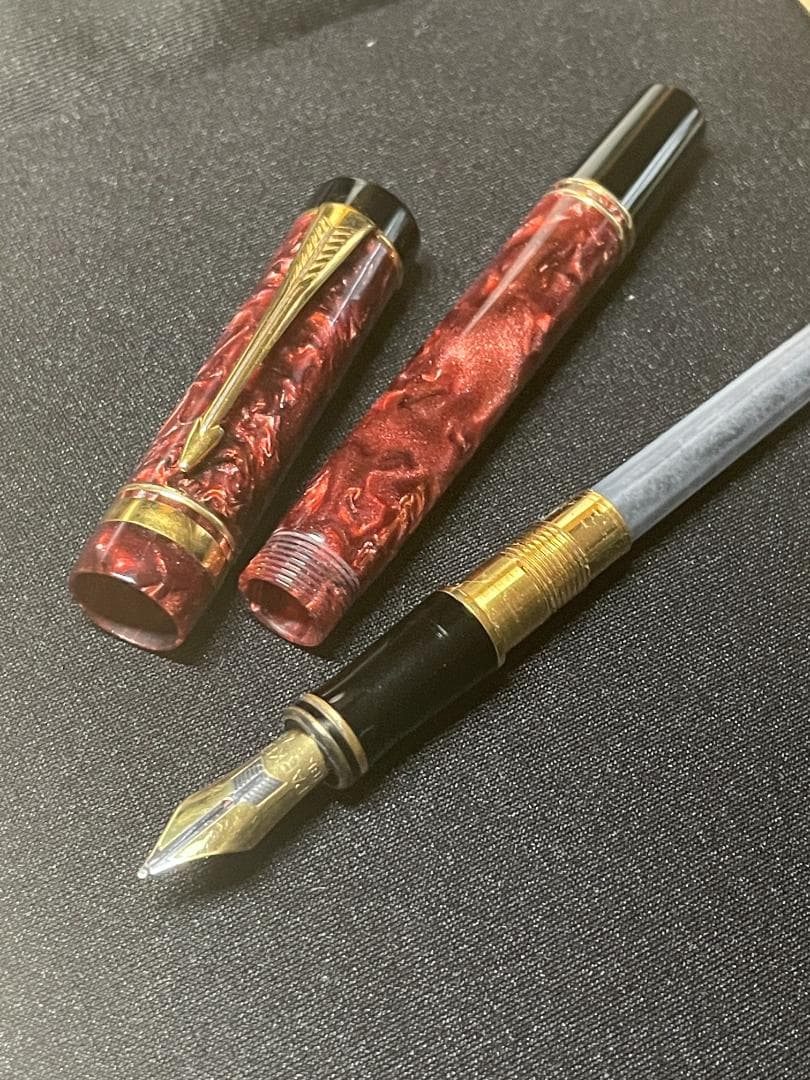 Paker パーカー ディオフォールド センテニアル マーブルレッド万年筆