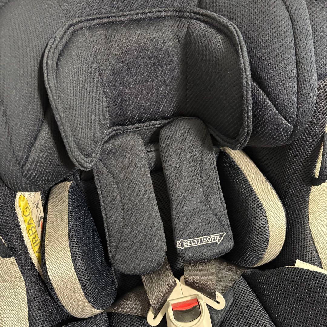 超美品✨丸洗い済み✨清潔✨アップリカ　クルリラ　シートベルト ISOFIX 両用