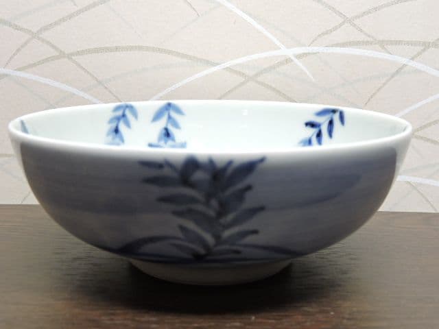 染付桔梗画茶碗　祥平造　共箱有　M１３２０