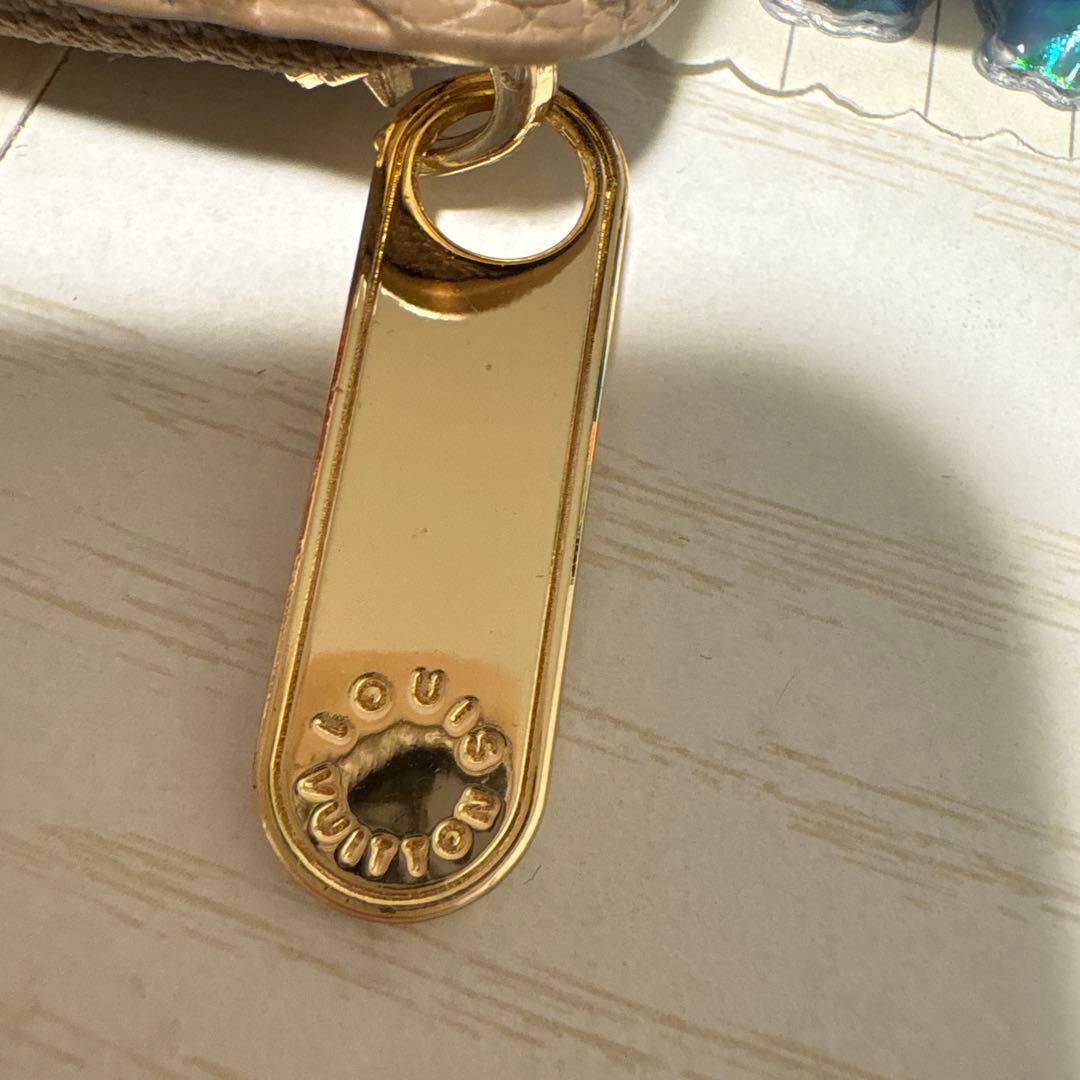 財布　ベージュ　新品未使用