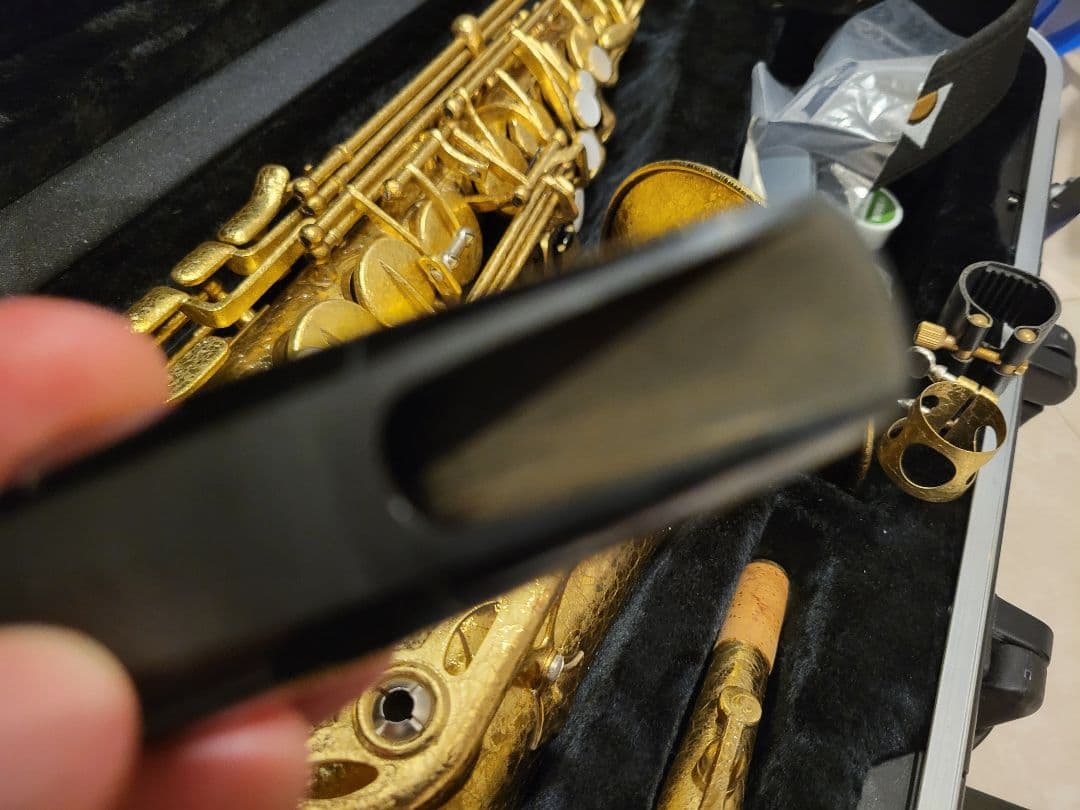 アンティグアAntigua パワーベルアルトサックス マウスピースとスタンド付き