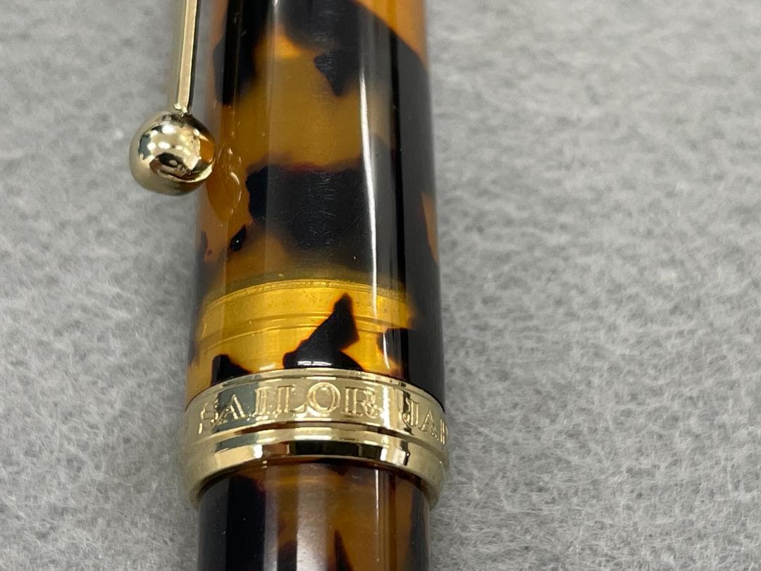 【廃盤品】SAILOR セーラーFOUNDED 1911 べっ甲柄 万年筆