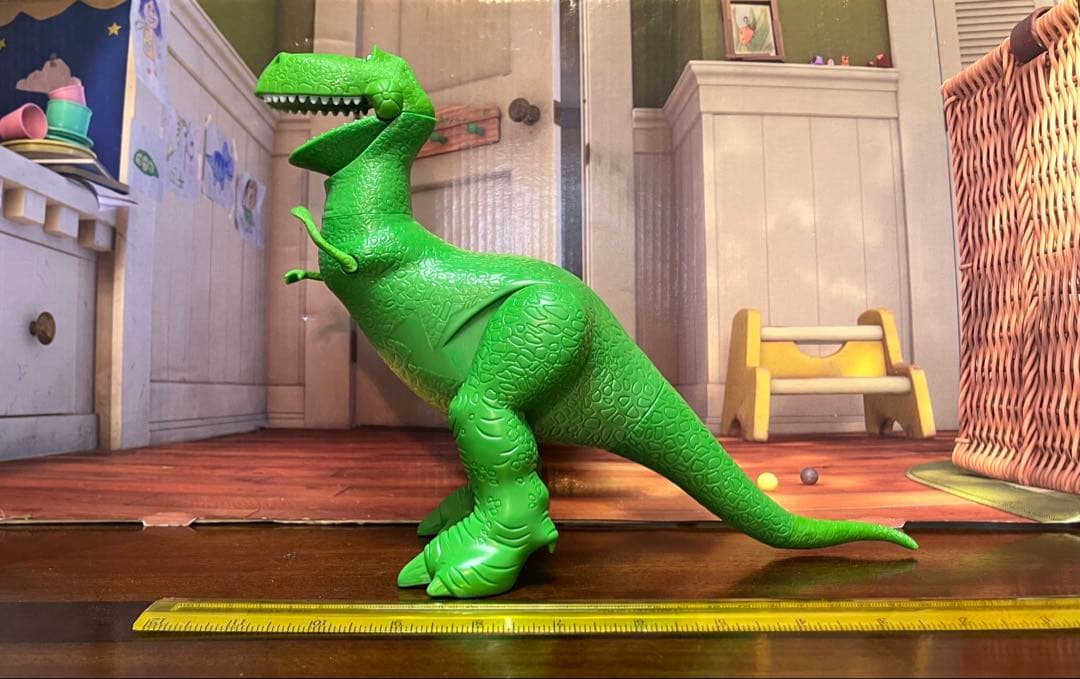 ピクサー ディズニー トイストーリー レニー フィギュア A