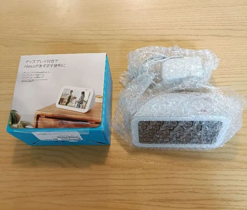 Amazon Echo Show 5 ホワイト　第3世代