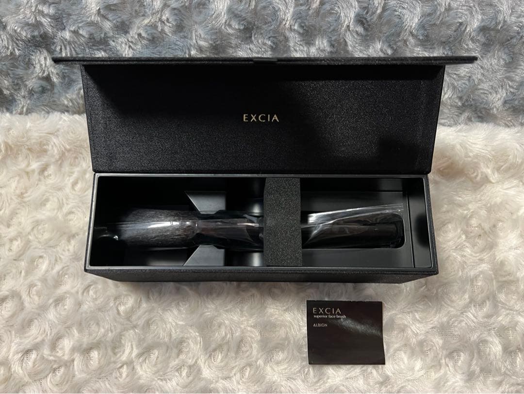 アルビオン　エクシアAL スーペリア フェイス ブラッシュ（パウダーブラシ ）