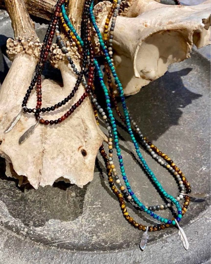 ロザマリア　ビーズネックレス