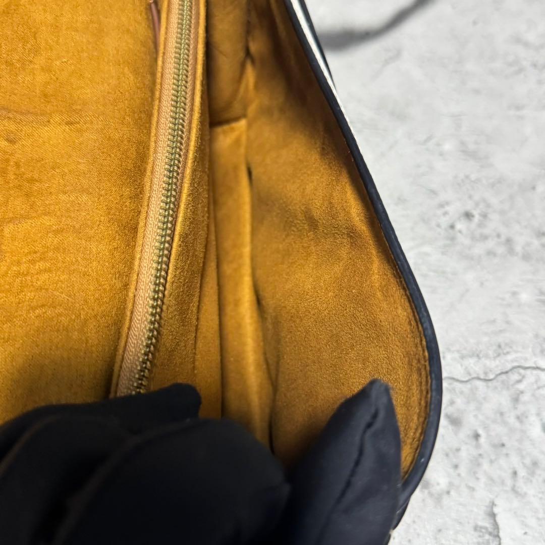 美品✨️コーチ ショルダーバッグ タビー シボ革 レザー アイボリー F3995