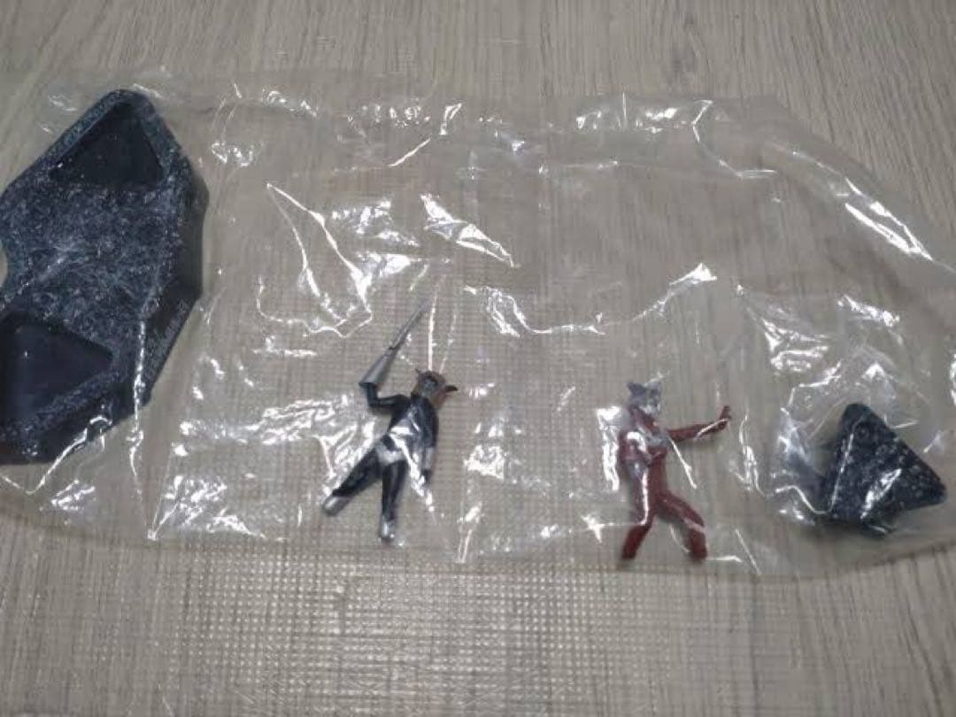 内袋未開封 ウルトラ怪獣戯画 大沈没！日本列島最後の日 レオ マグマ星人