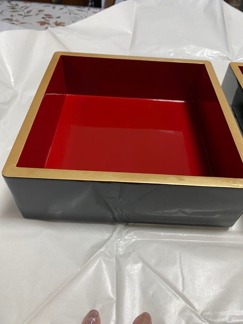 漆器重箱 赤と金