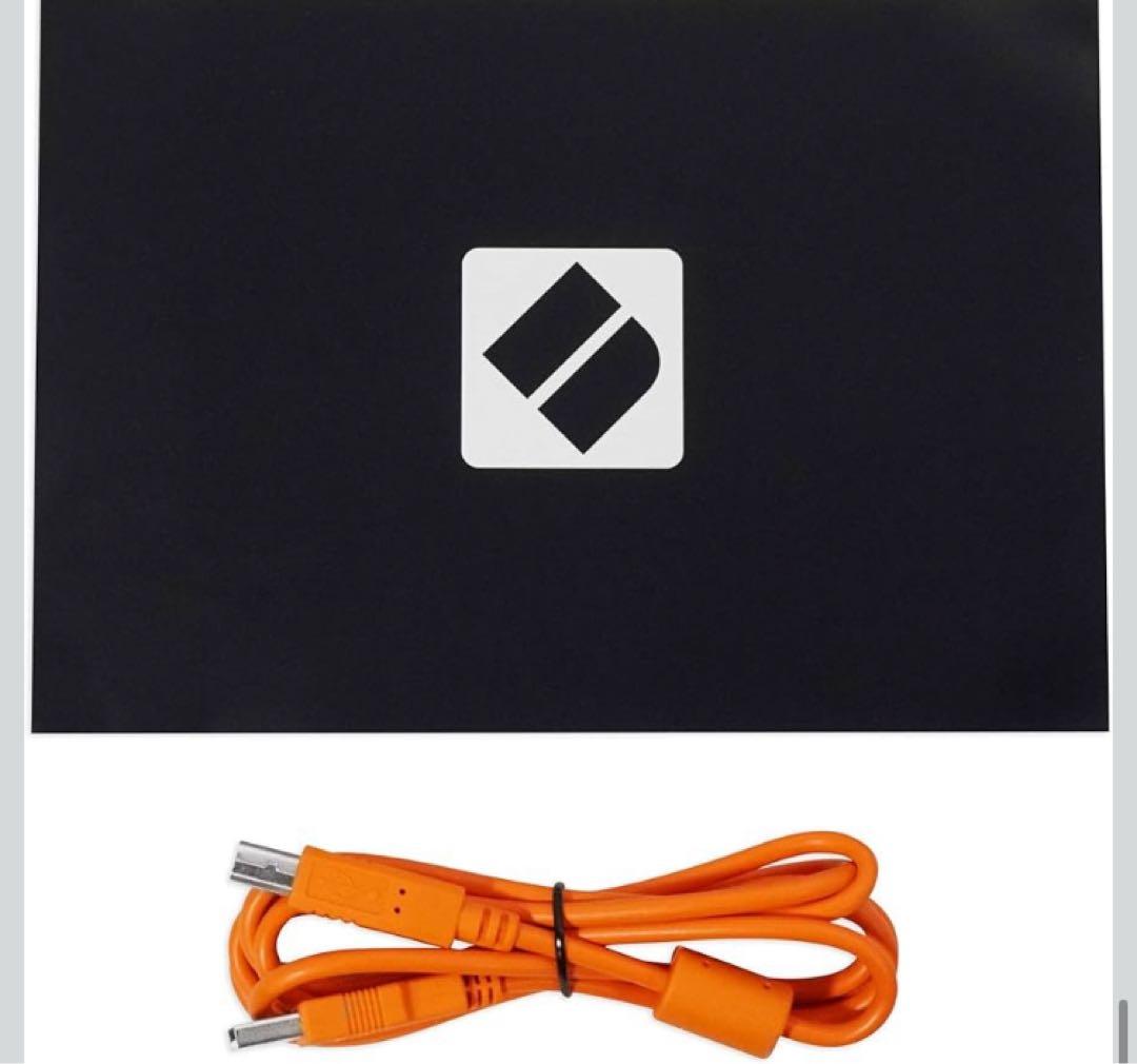 Novation Launchpad mk2 MIDIコントローラー