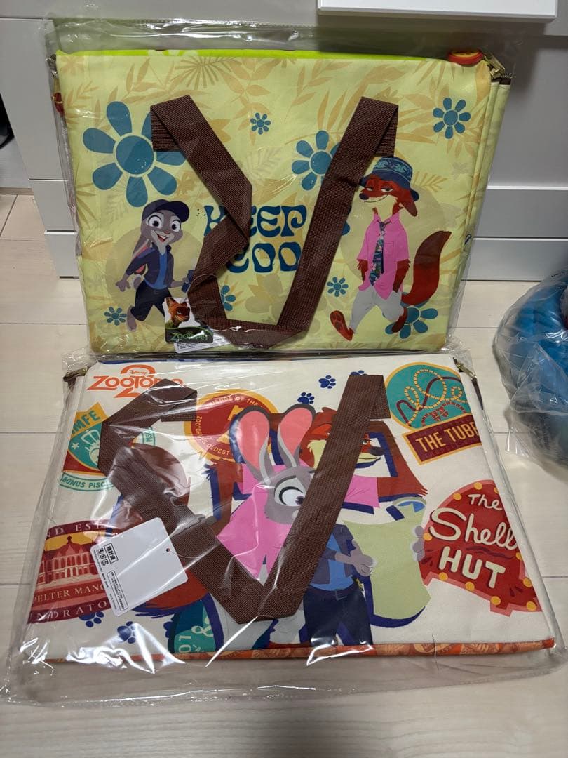 ズートピア2 ブランケット　モニタートップ　フィギュア　保温保冷マルチバッグ