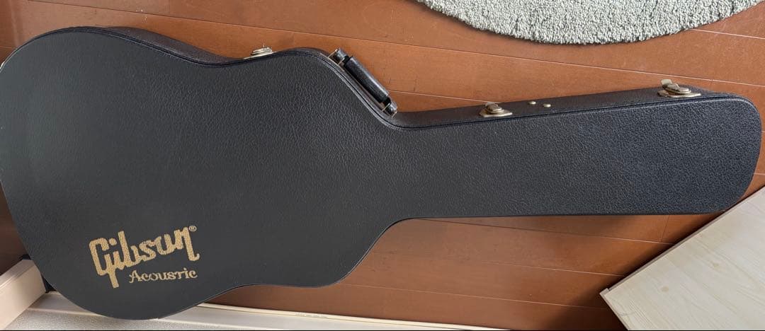 最終値下げ　Gibson アコースティックギター J-50 AN 2012年
