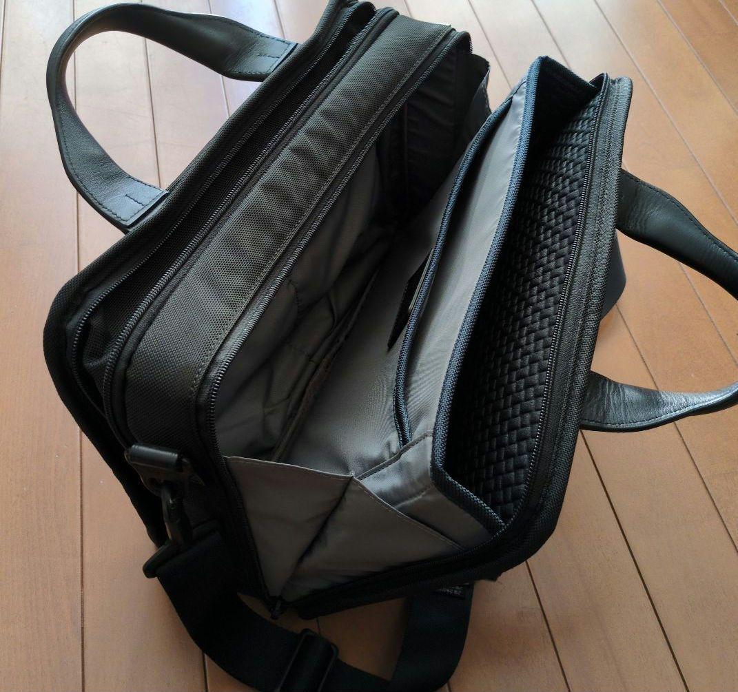 TUMI エクスパンダブル ビジネスバッグ ブラック