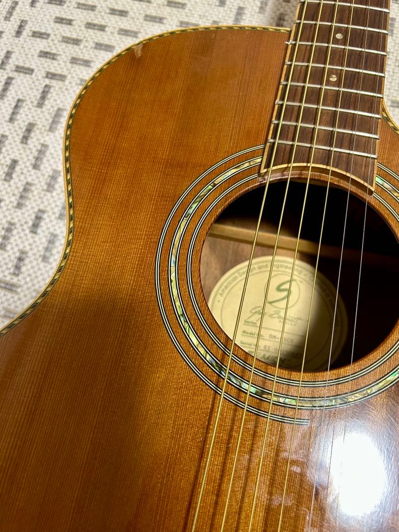 GREG BENNETT design SAMICHエレアコ(OM-15CE)