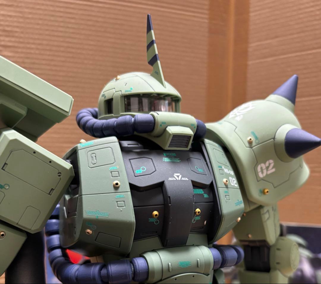 メガサイズ　1/48 量産型ザクⅡ 完成品