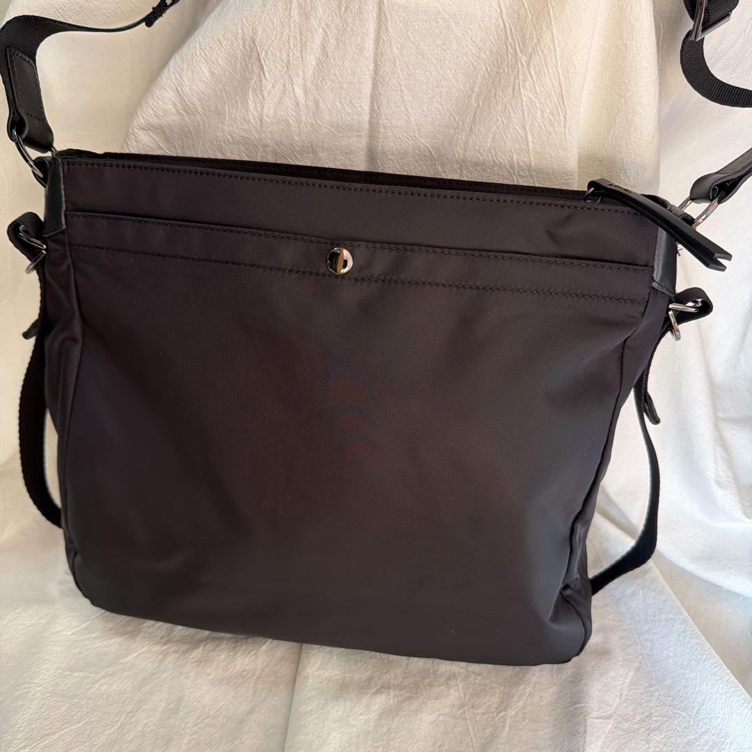 新品未使用　アニエスベー ショルダーバッグ