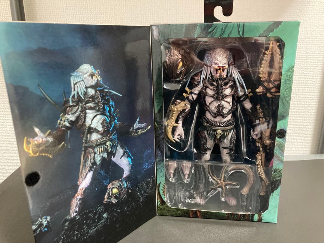 ネカ　NECA アルファ プレデター　アルティメット