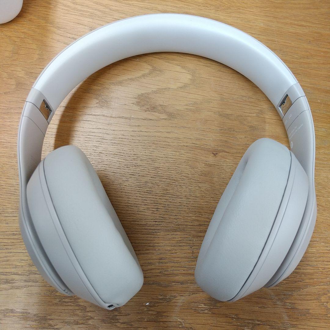 Beats Studio Pro サンドストーン