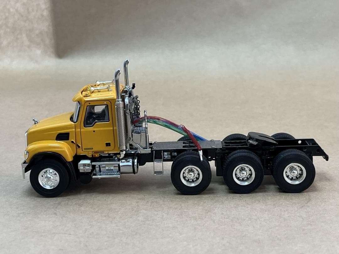 WSI MACK GRANITE 8×4　1/50