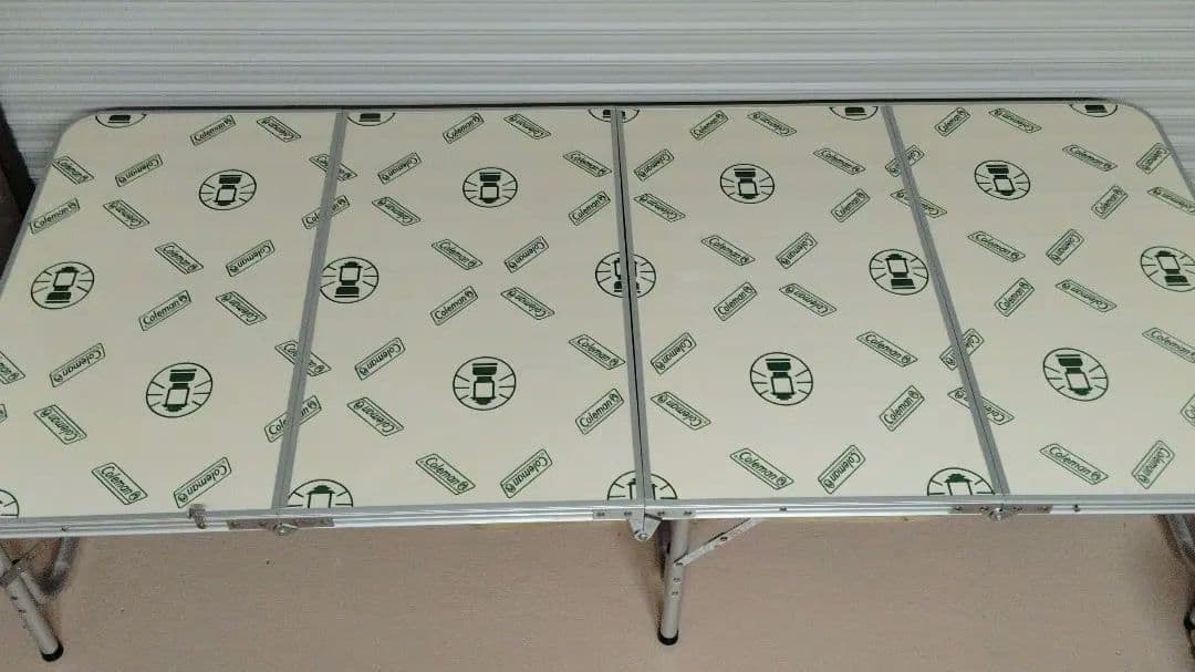 コールマン　フォールディングテーブル8　四つ折り