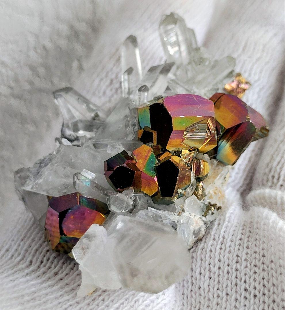 h*g様 【コレクター向】レインボーパイライト 水晶クラスター 共生 インドネシ