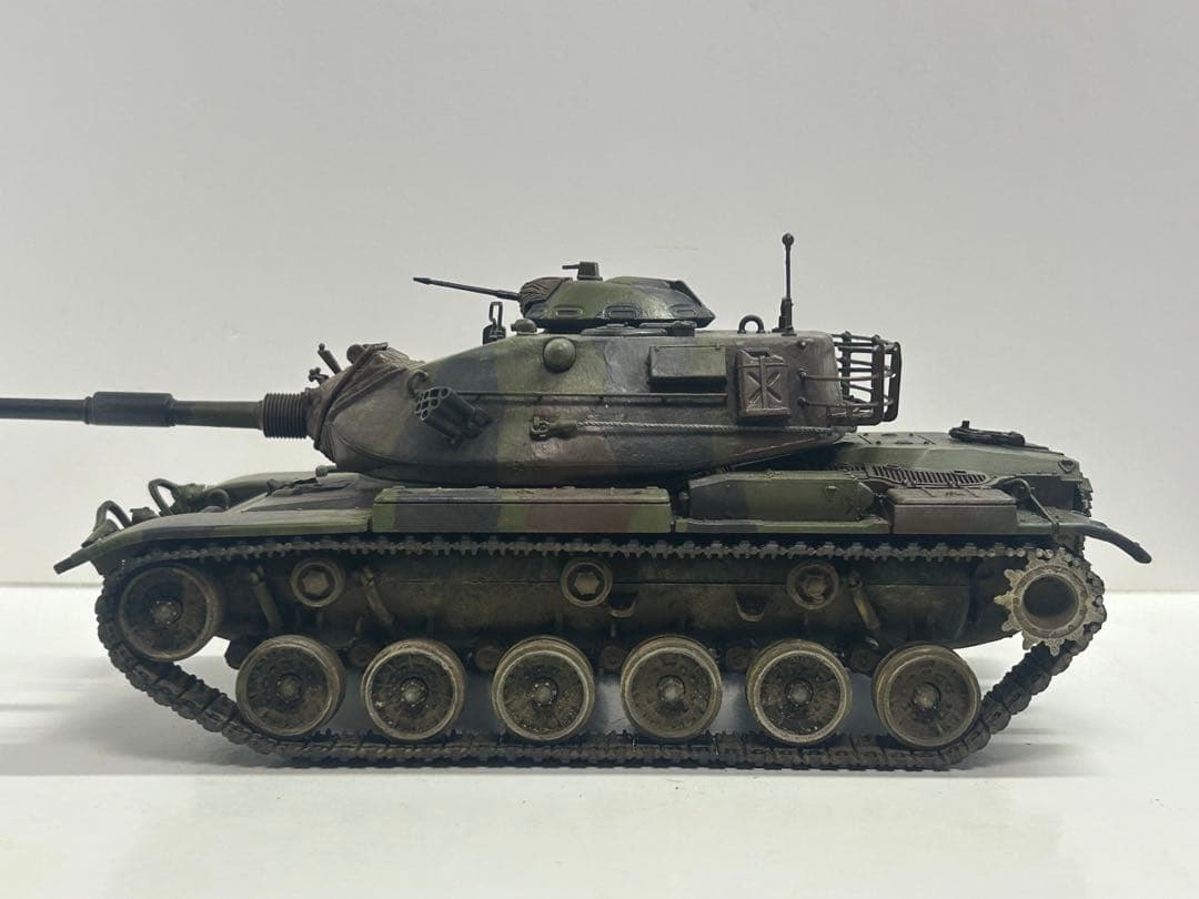 台湾　M60A3 タミヤ　1/35 完成品　戦車　模型　プラモデル