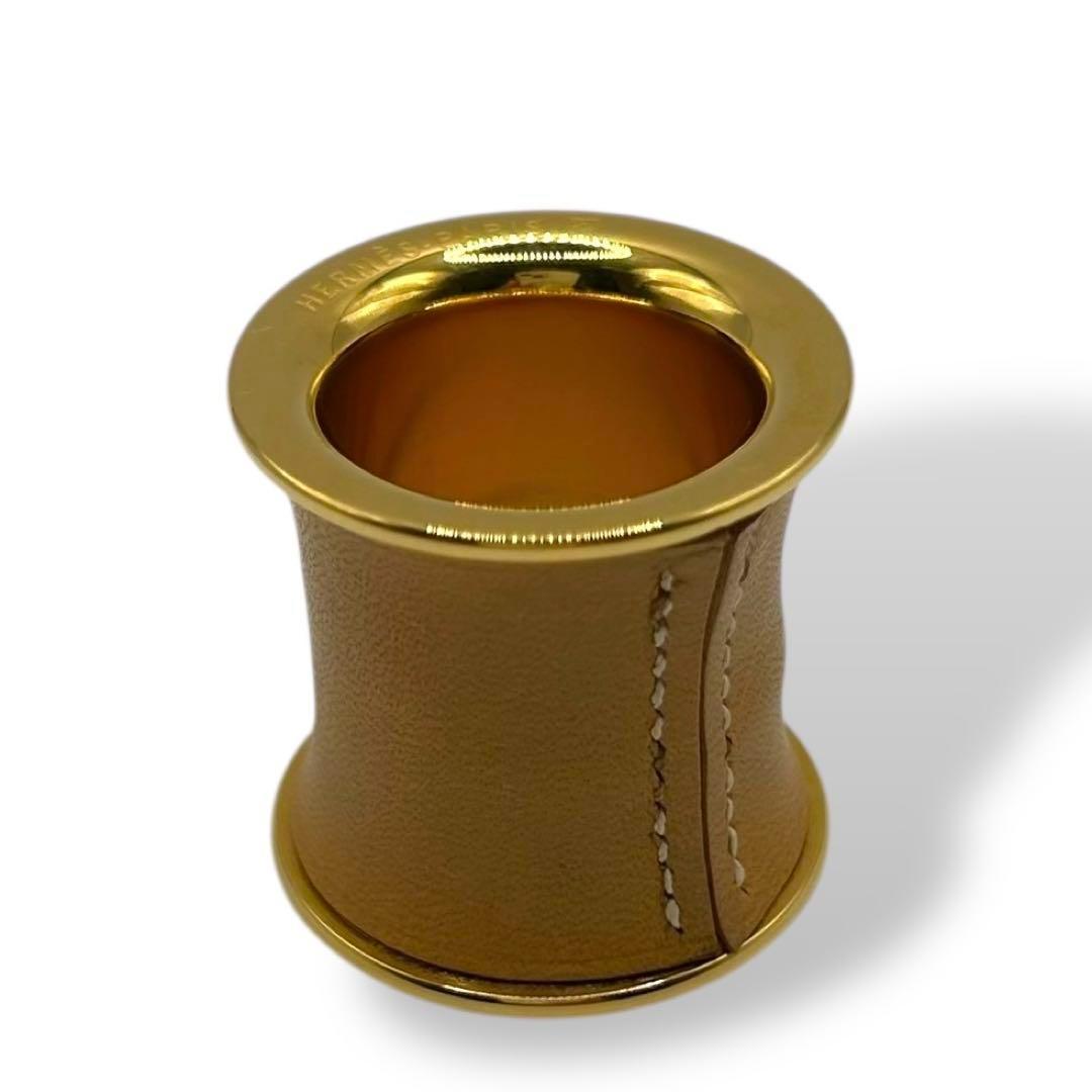 エルメス シリンダー スカーフリング 筒型 レザー巻き