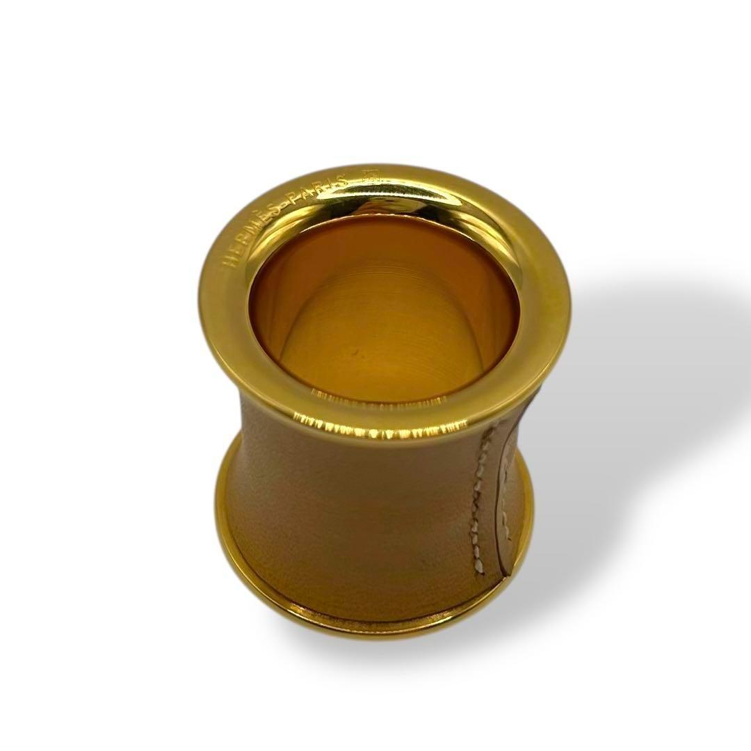 エルメス シリンダー スカーフリング 筒型 レザー巻き