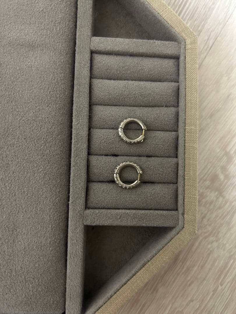 hum ホワイトゴールド＆ブラウンダイヤピアス ［et-P98m］