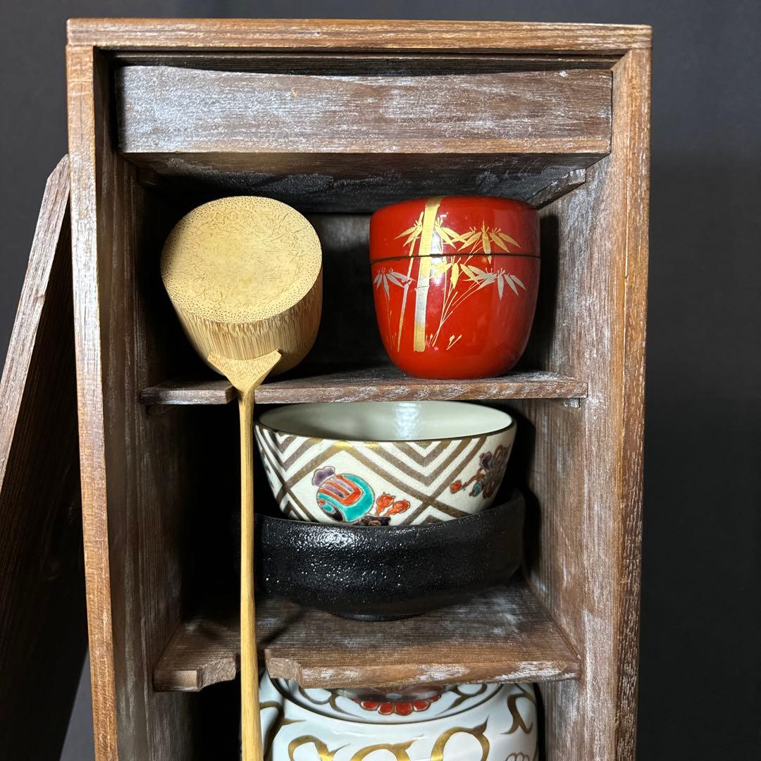 F08 送料無料　桑短冊茶箱　茶道具　抹茶碗　水指　建水　蓋置　棗　茶匙