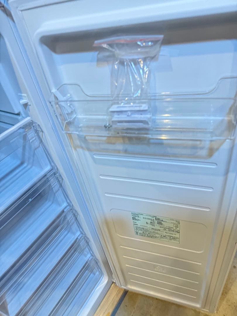 ★名古屋市近郊送料無料！　冷凍庫アイリスオーヤマIUSN-14A-W 2022年