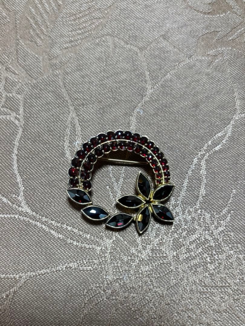 ガーネットブローチ＆ペンダントトップセット