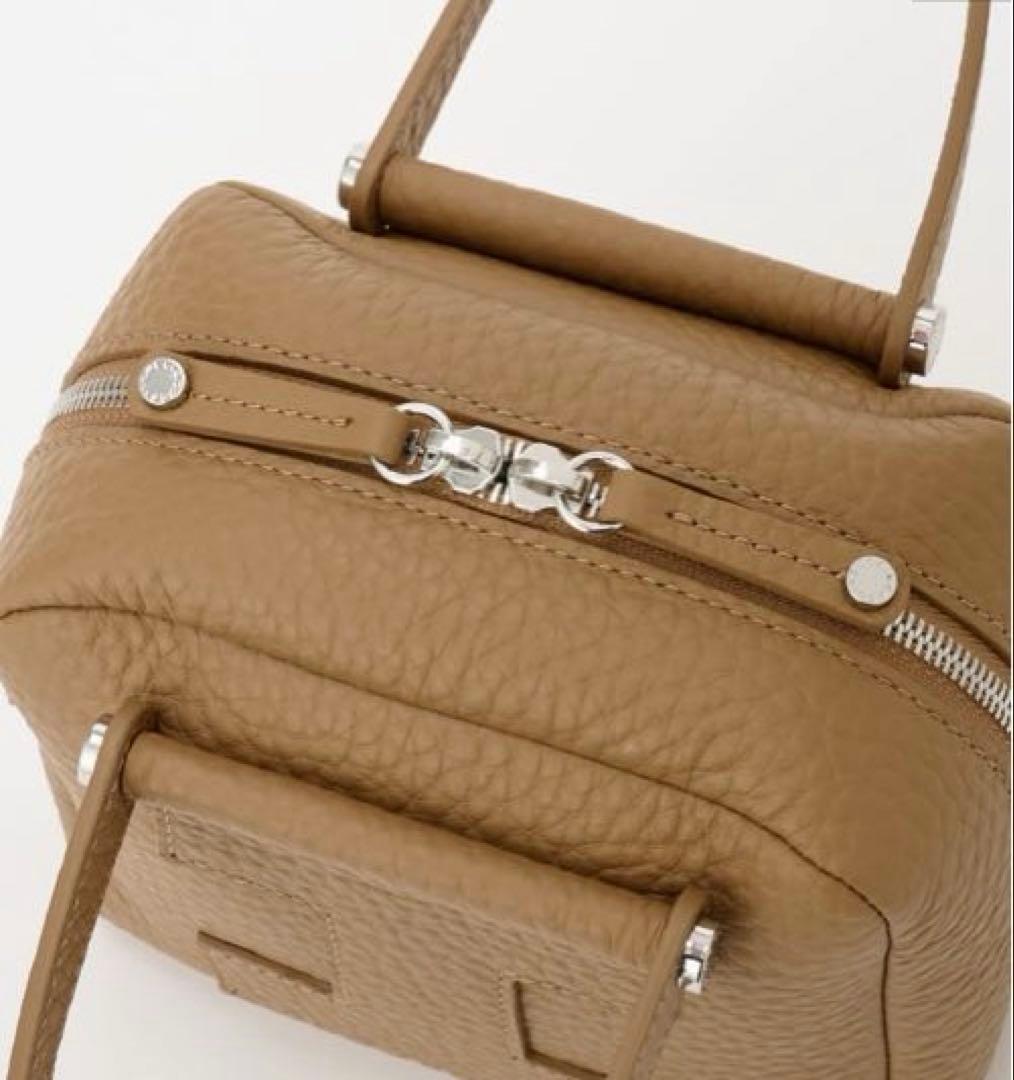 IACUCCI イアクッチ　クーポラ ALCE ショルダーバック　未使用に近い