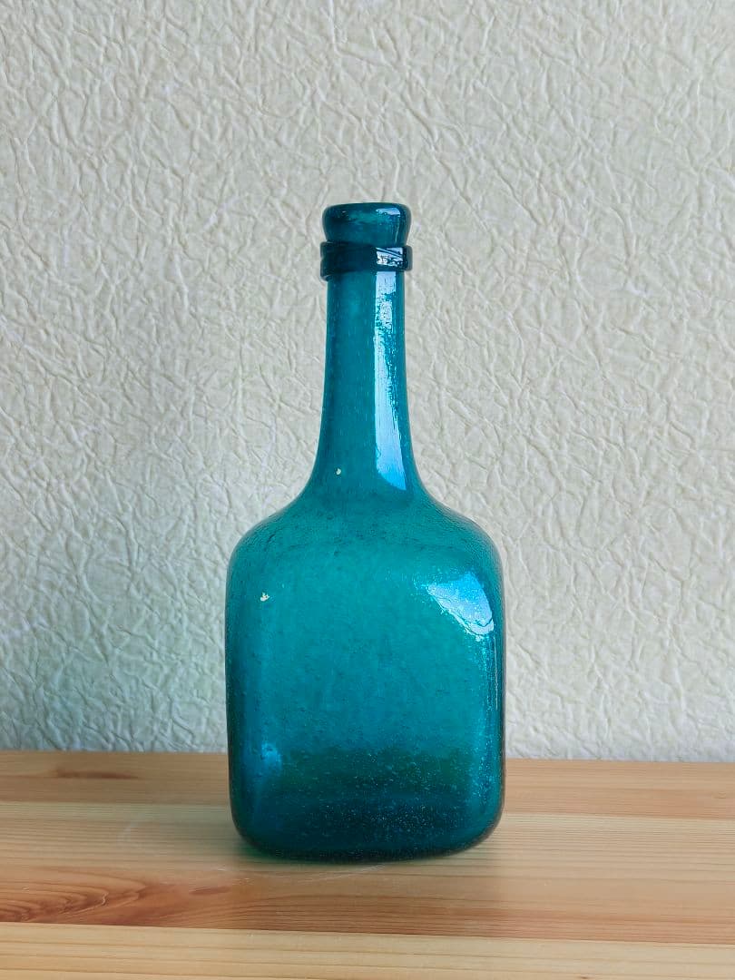 倉敷ガラス　小谷真三　吹きガラス　飾り瓶　花瓶　花入