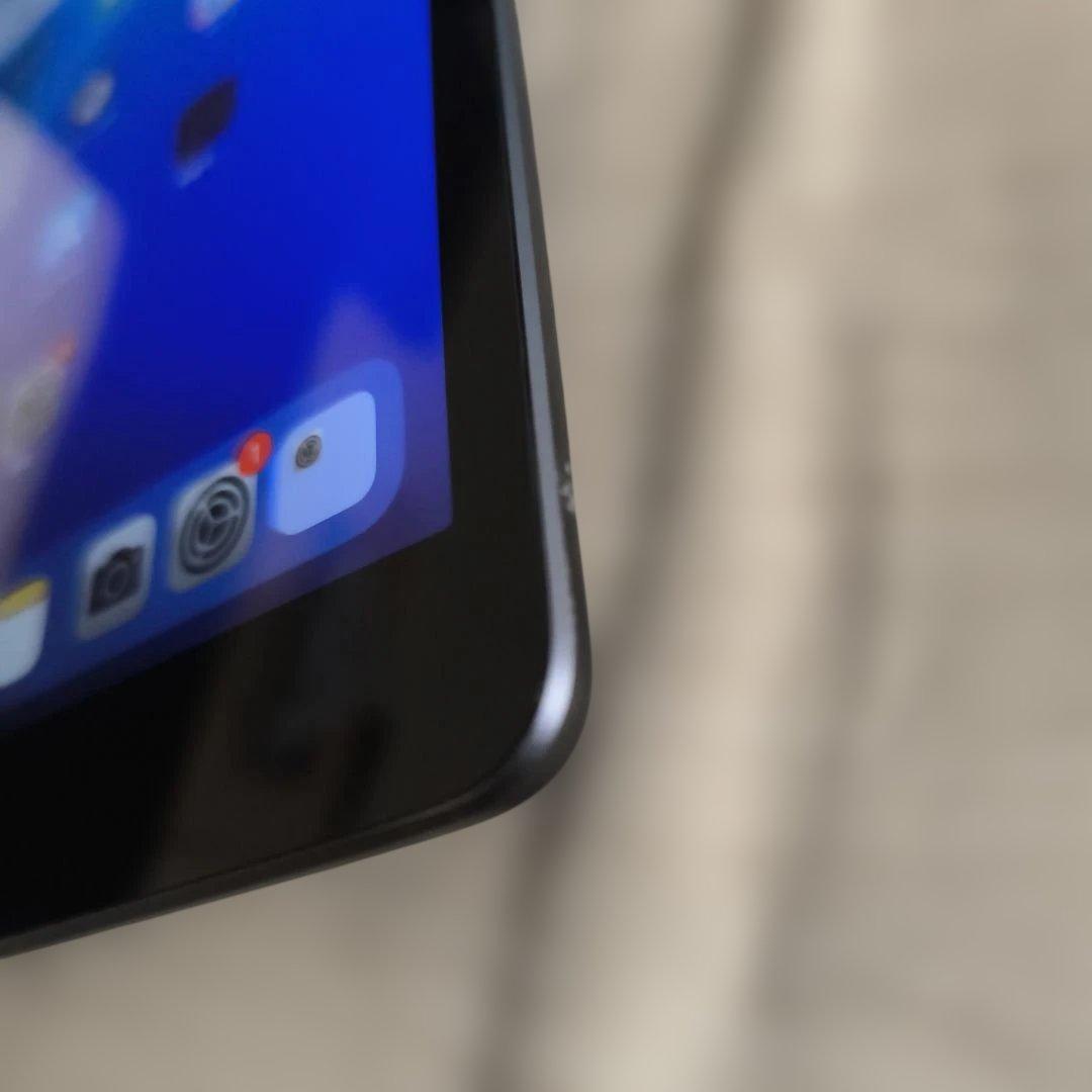 第8世代 32GB セルラーモデル 32GBスペースグレ85％