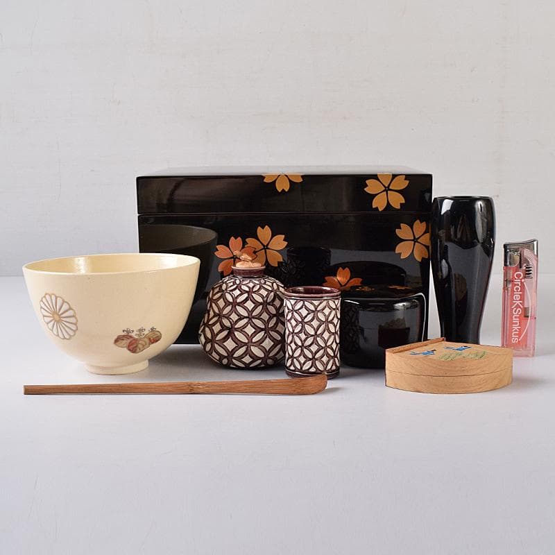 りんしゃん　輪島塗　岡山玉鳳雪月花蒔絵茶箱茶碗棗一式　共箱　U　R8427