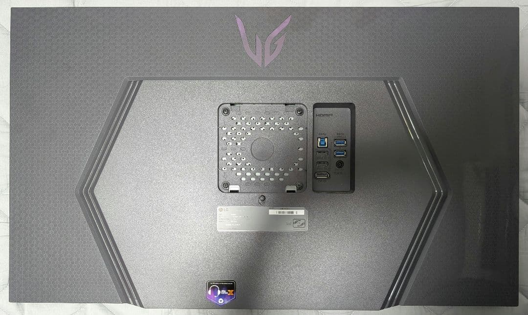 【ゲーミングモニター】LG 32GQ950-B