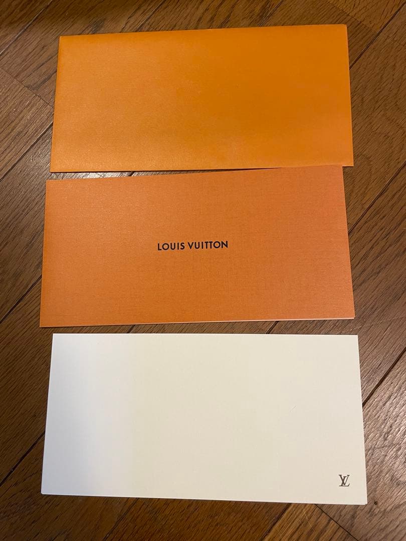 ルイヴィトン　紙袋　空き箱
