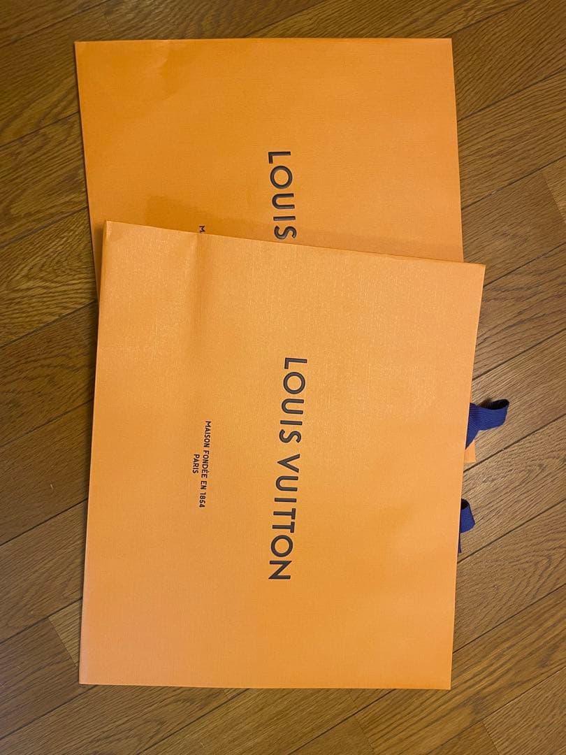 ルイヴィトン　紙袋　空き箱