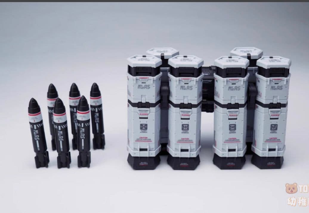 SOLOMON1/100GP-02Aサイサリス＋MLRS+クリアパーツ新品未組立